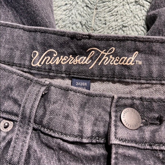 Universal Thread Mom Jeans - Picture 4 of 4